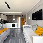 Stylish Studio Close By The Sea
